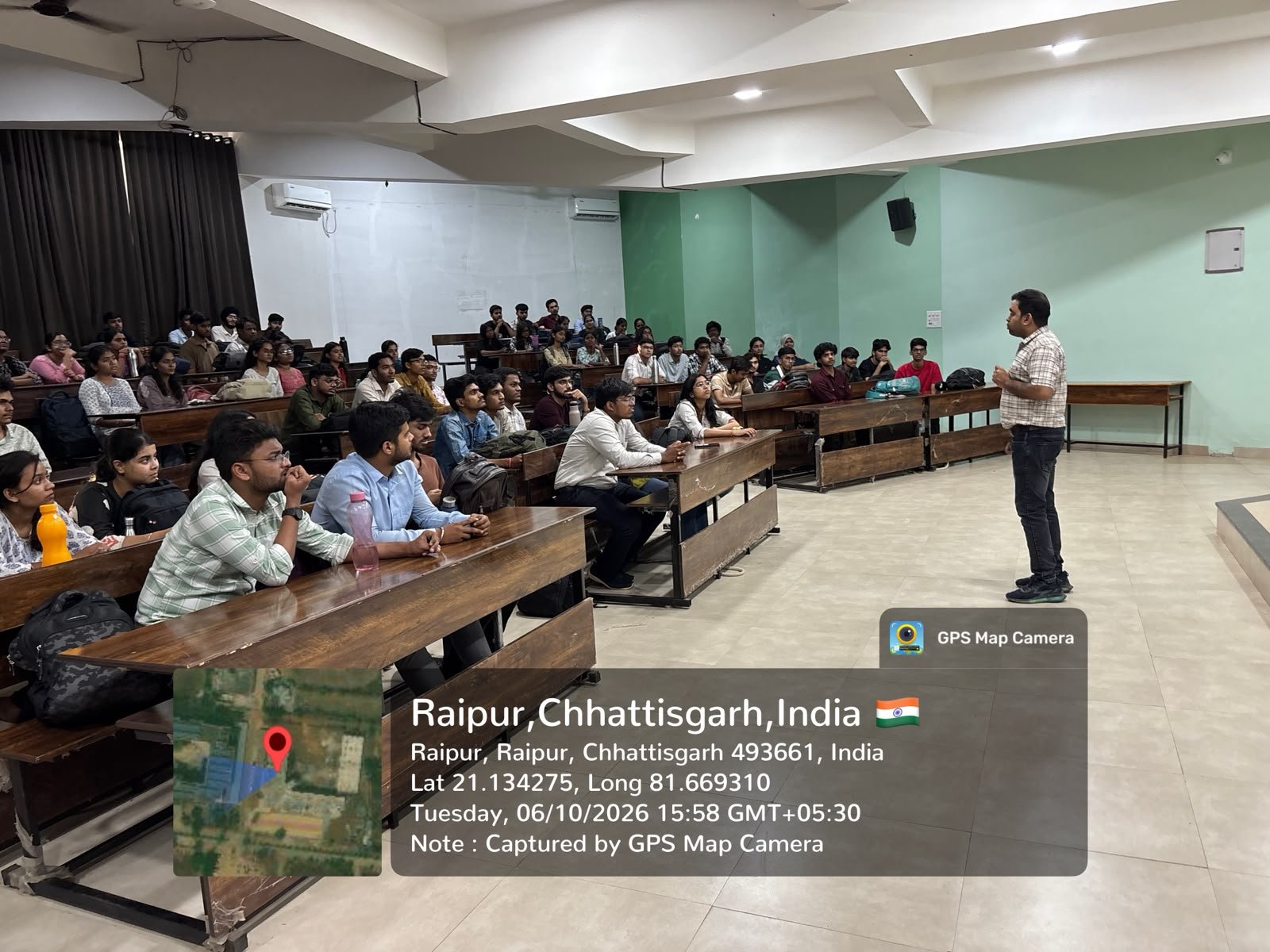 B.Tech students attending an ICT tool training programme on Claude AI and cloud skills at SSIPMT Raipur